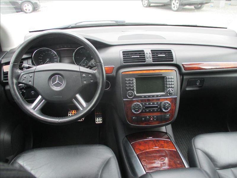 Mercedes-Benz Třídy R 3,0 320CDI, AMG, 4MATIC, DPH, - fotka 17 z 49