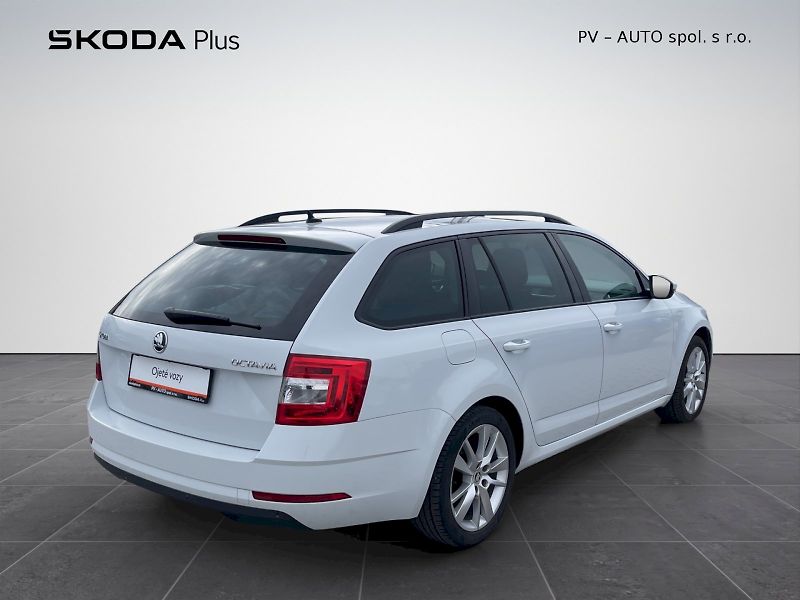 Škoda Octavia (2018) 1.4 TSI 110kW DSG Ambition Plu - fotka 2 z 33