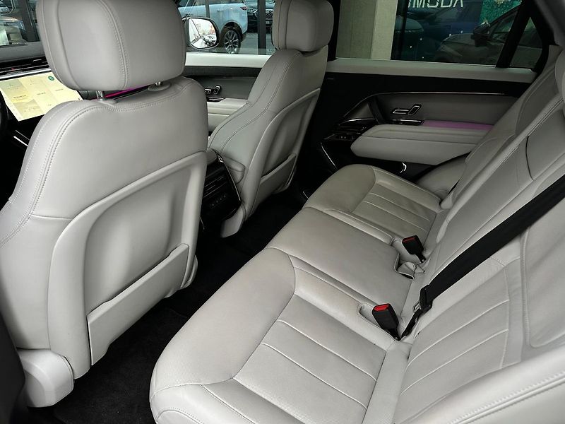 Land Rover Range Rover Sport D300 Meridian - fotka 7 z 15