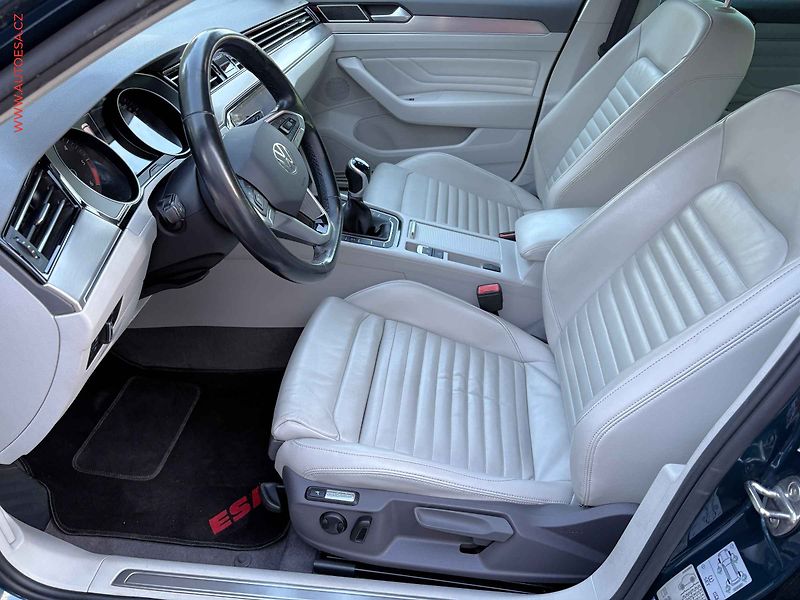 Volkswagen Passat (2021) 2.0 TDi, ČR, Elegance, LED - fotka 9 z 16