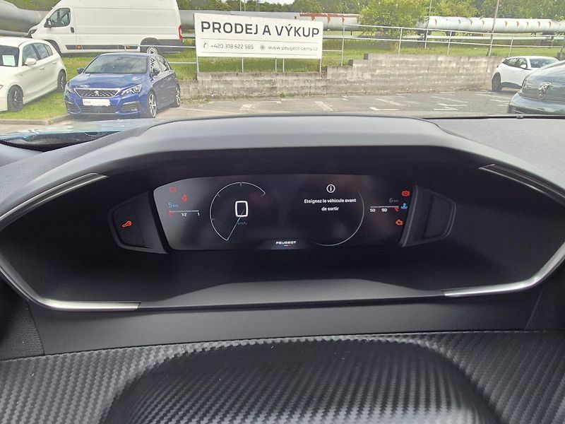 Peugeot 2008 (2026) ALLURE Turbo 100 MAN6 - fotka 14 z 21