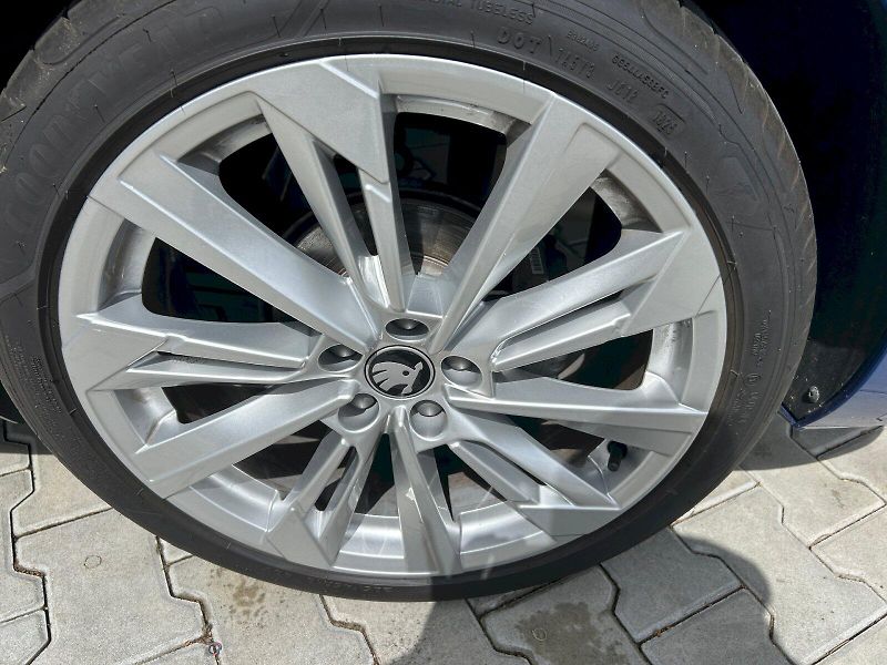 Škoda Scala (2025) SELEC TSI 85/1.0 M6F - fotka 10 z 26