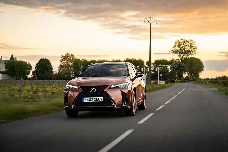 Lexus UX 300h první jízda