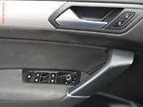 Volkswagen Touran (2016) 2.0 TDi, DSG, STK9/27 - náhled 13