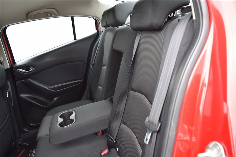 Mazda 3 2,0 G 88KW  DIGIKLIMA ALU NAVI - fotka 17 z 47