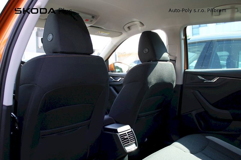 Škoda Kamiq (2025) Top Selection 1.0TSI / 85kW 6° - fotka 18 z 21