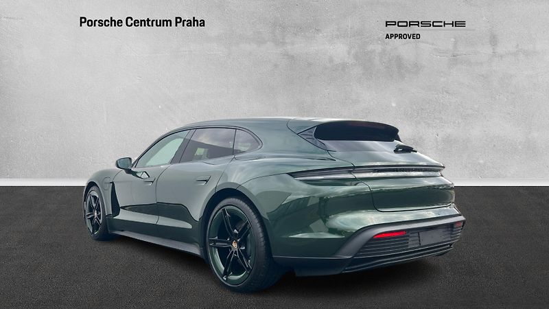 Porsche Taycan Sport Turismo - fotka 8 z 29
