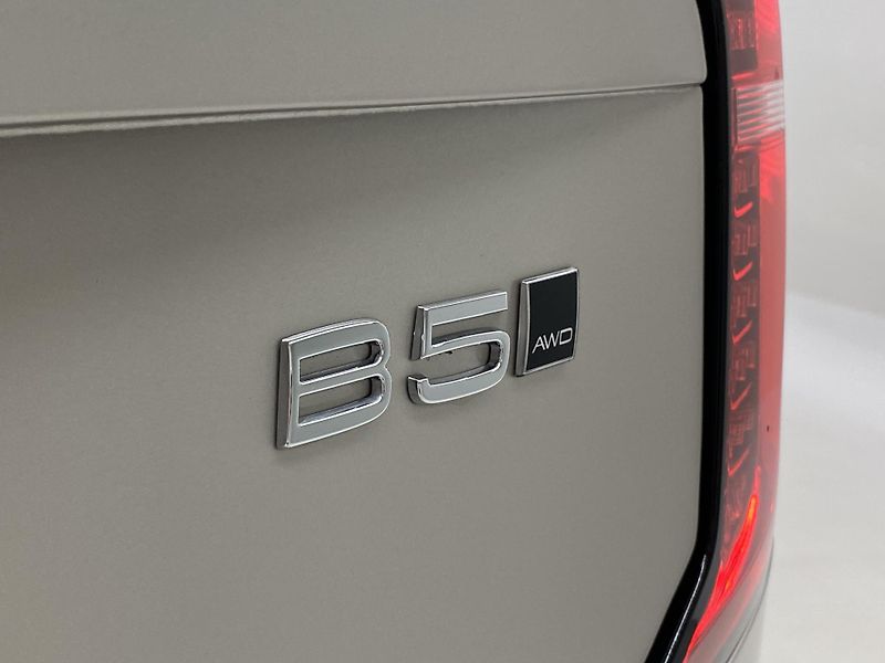 Volvo XC90 (2026) B5 AWD AUT BRIGHT ULTRA 7míst - fotka 20 z 71
