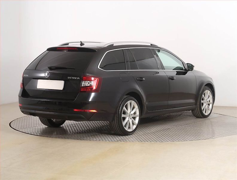 Škoda Octavia (2017) Style 2.0 TDI, Automat - fotka 5 z 22
