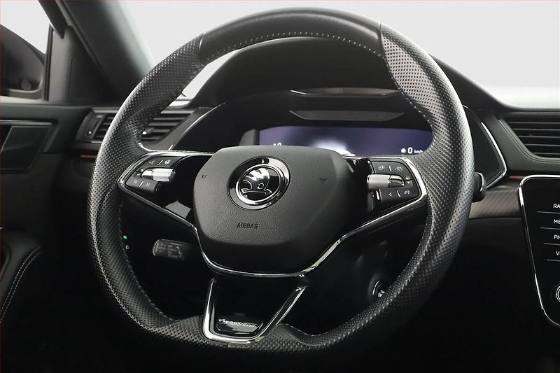Škoda Superb (2022) Sportline 2.0 TSI - fotka 8 z 20