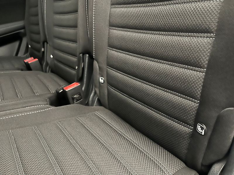 Ford Galaxy 2.5 HEV TITANIUM 7 míst - fotka 28 z 70