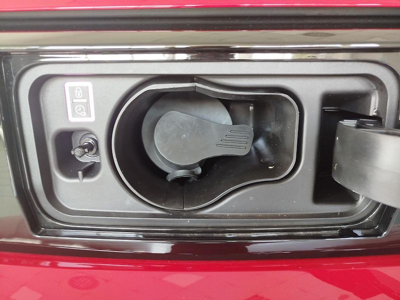 Fiat Grande Panda (2025) RED 113k 44kWh - fotka 7 z 12