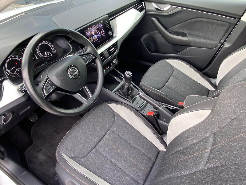 Škoda Scala (2020) 1.6 TDI Style Extra - fotka 6 z 34