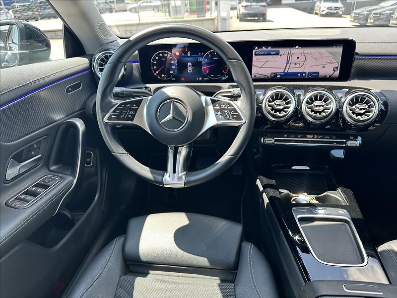 Mercedes-Benz CLA 200 kupé Progressive - fotka 13 z 13