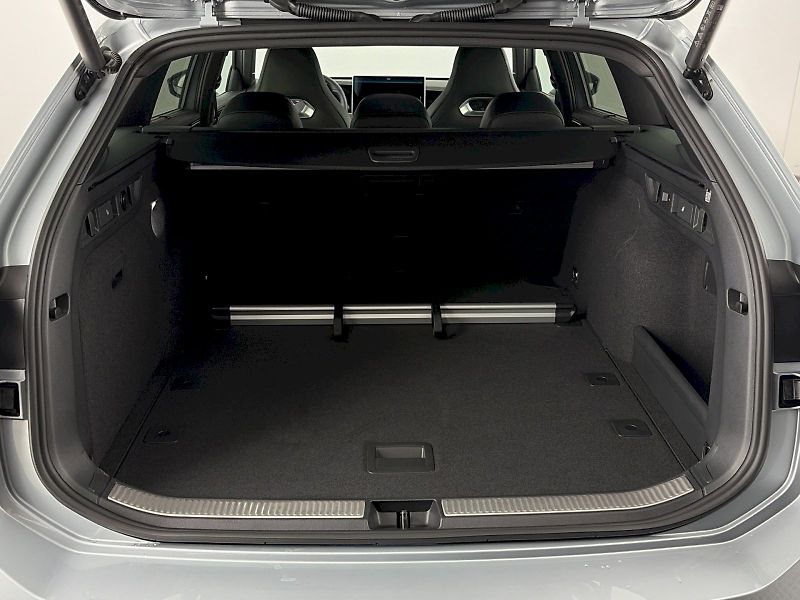 Volkswagen Passat (2025) R-Line 2.0 TDI 142kW 4Motion D - fotka 37 z 40