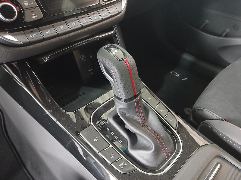 Hyundai i30 1,6 T-GDI N-LINE DCT Nový vůz - fotka 12 z 15