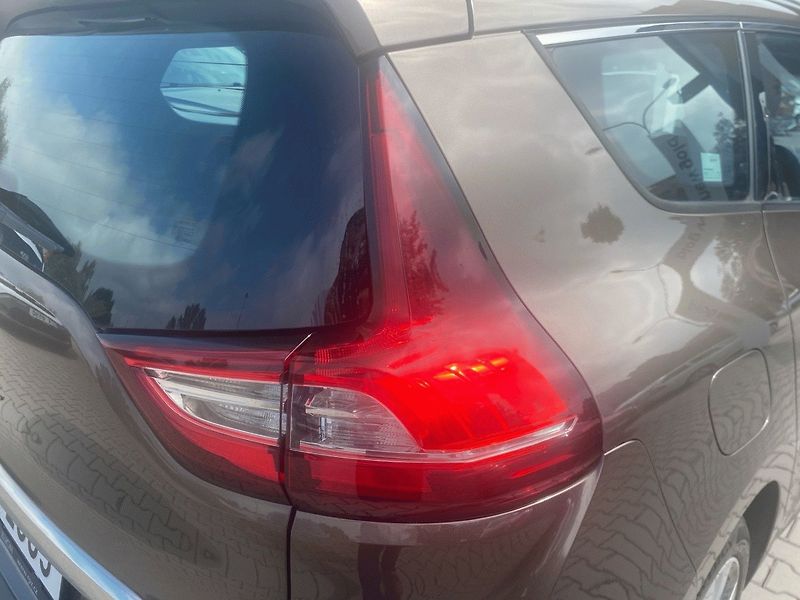 Renault Grand Scénic (2018) 1.5dci 81kw, ČR, 1.Majitel - fotka 10 z 23