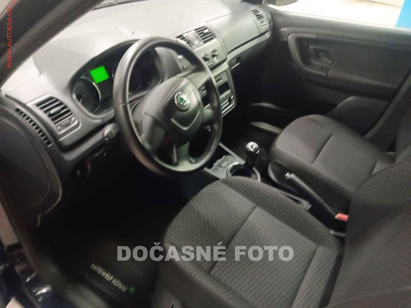 Škoda Fabia (2012) 1.2 TSi, AC, temp - fotka 3 z 3