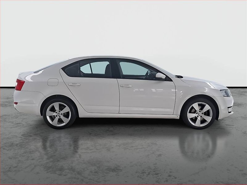 Škoda Octavia (2015) 1.4 TSI, Serv.kniha, Tempomat - fotka 6 z 14