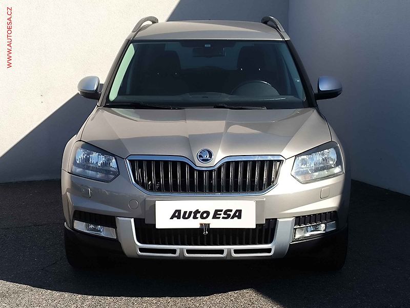 Škoda Yeti (2014) 2.0 TDi Outdoor, Ambition, TZ - fotka 2 z 17