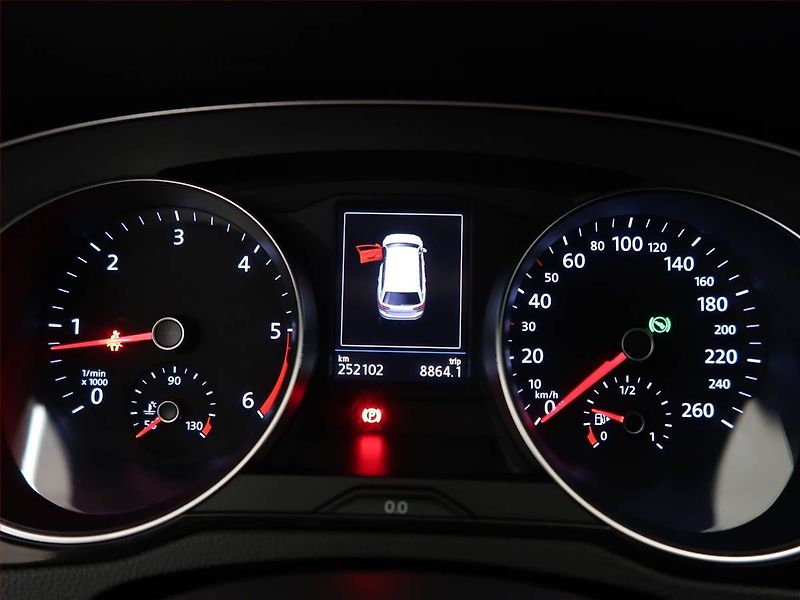 Volkswagen Passat (2019) Comfortline 2.0 TDI, Automat - fotka 11 z 13