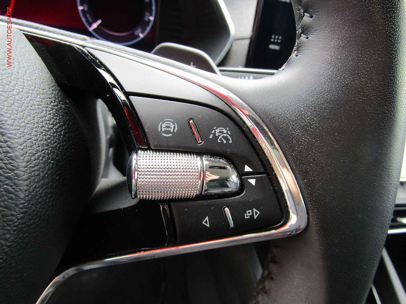 Škoda Octavia (2023) 2.0TDi, ČR, Style, DSG, navi - fotka 16 z 16
