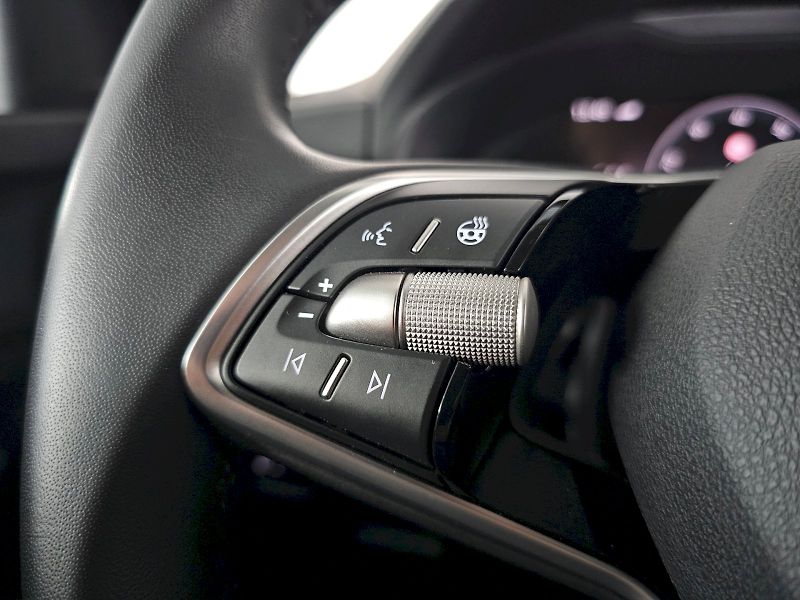 Škoda Kamiq (2025) 1.0TSi 85kW TOP SELECTION TAŽN - fotka 9 z 35