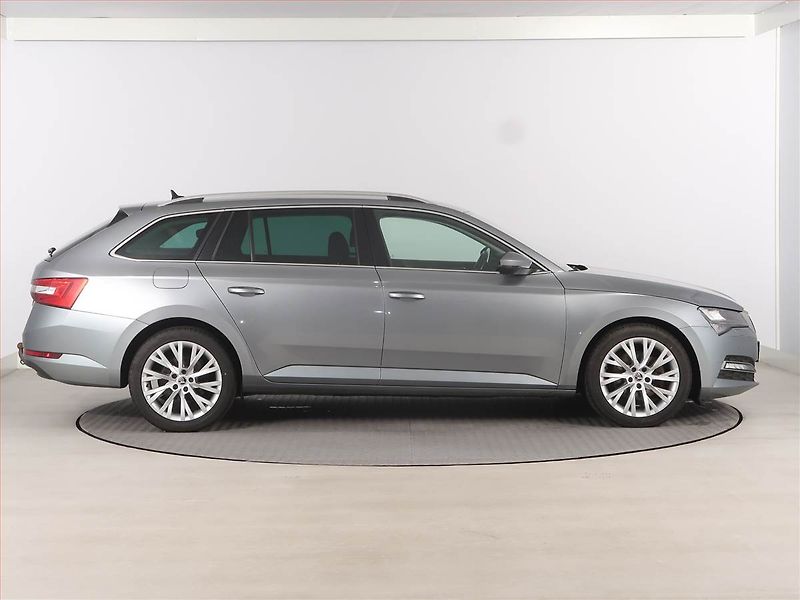 Škoda Superb (2020) Style 2.0 TDI - fotka 6 z 19