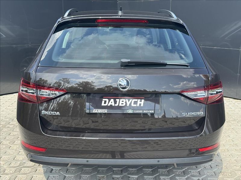 Škoda Superb 2,0 TDI 110kW L&K ČR 1.MAJITEL - fotka 8 z 33