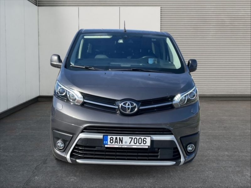 Toyota ProAce Verso 2,0 D-4D 180k L2 VIP - fotka 2 z 11