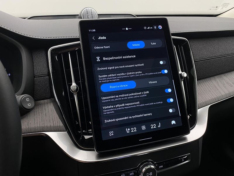 Volvo XC90 (2026) T8 AWD Plug-in BRIGHT ULTRA - fotka 55 z 75