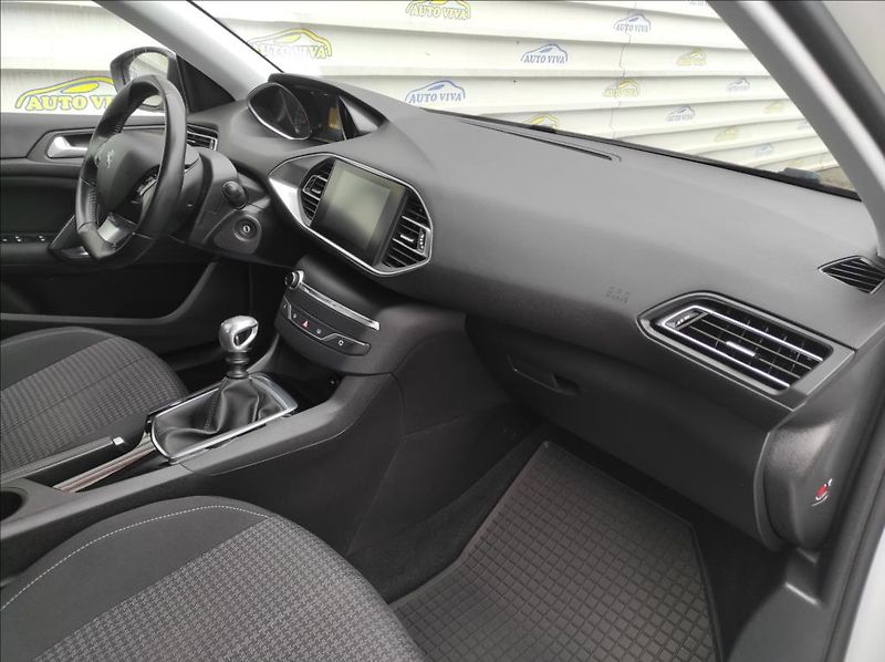 Peugeot 308 1,5 BlueHDi ACTIVE,ČR,Tažné - fotka 17 z 37