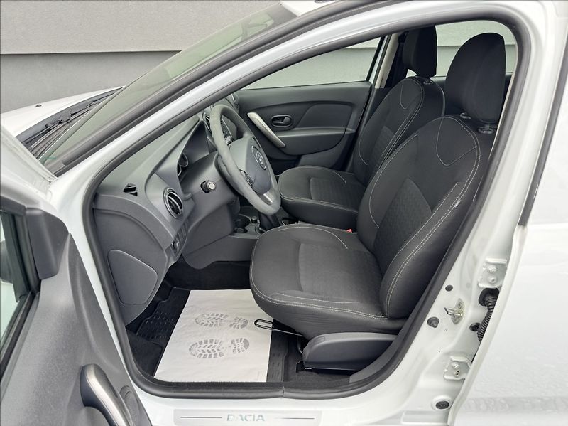 Dacia Logan 1,2 i 16V MCV KLIMA 1.maj ČR - fotka 21 z 50