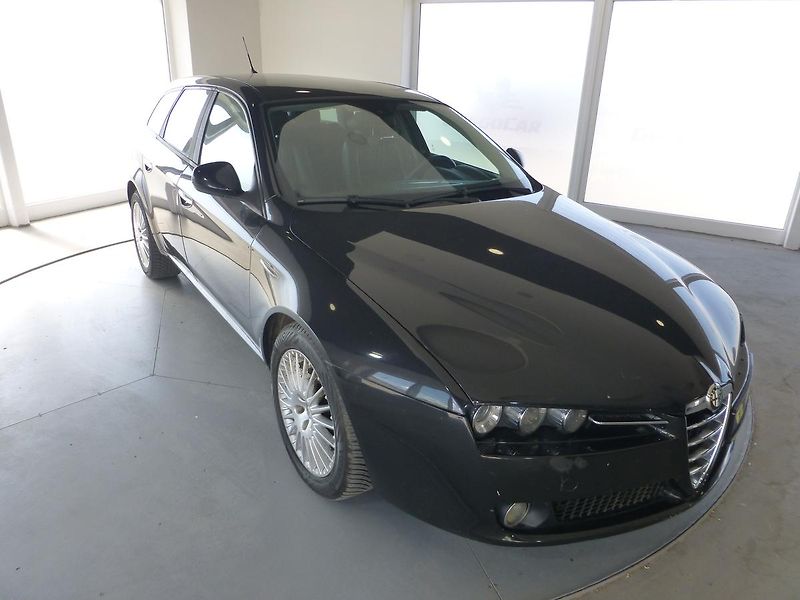 Alfa Romeo 159 (2007) 1,9JTD-110KW*VYHŘ.SED**XENONY* - fotka 3 z 25