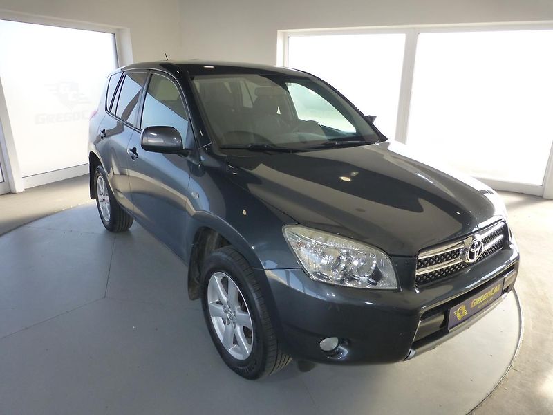 Toyota RAV4 (2009) 2,2 D-4D*ALU**TAŽNÉ**4X4 - fotka 4 z 25