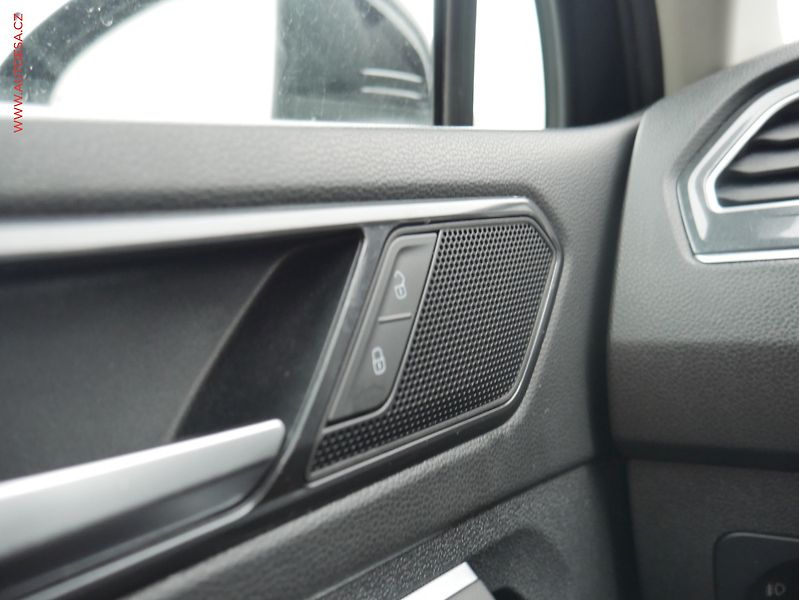 Volkswagen Tiguan (2016) 2.0 TDi 4x4, 2.maj,ČR, DSG - fotka 17 z 22