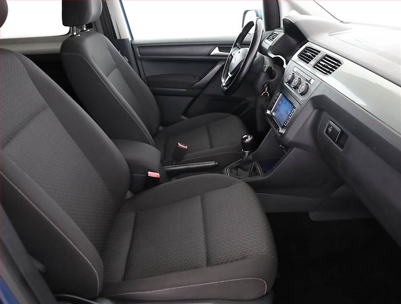 Volkswagen Caddy (2016) 2.0 TDI, 7Míst, DPH - fotka 7 z 19