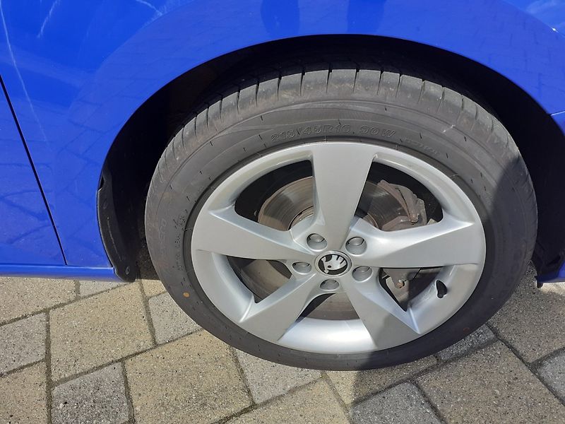 Škoda Fabia (2019) III Kombi 1.0 TSi Ambiente - fotka 21 z 32