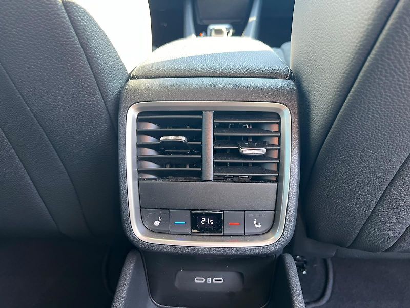 Škoda Octavia Top Selection 2,0 TSI 150 KW 4 - fotka 24 z 27