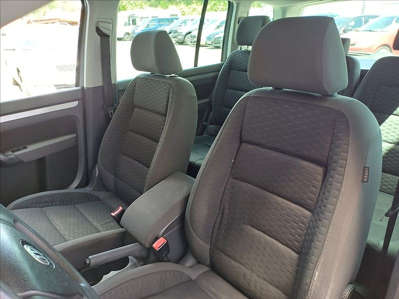Volkswagen Touran 1,9 TDI 77kW,2x kola - fotka 11 z 25