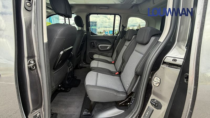 Toyota ProAce City Verso 1.2T 8AT FAMILY COMFORT - fotka 19 z 26