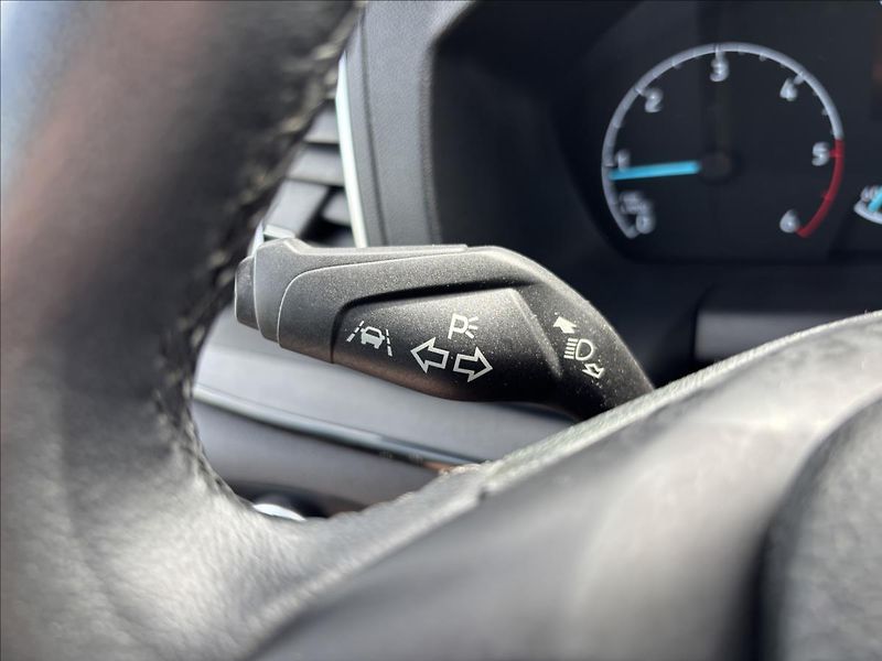 Ford Tourneo Custom 2,0 EcoBlue Titanium X 136kW - fotka 31 z 45