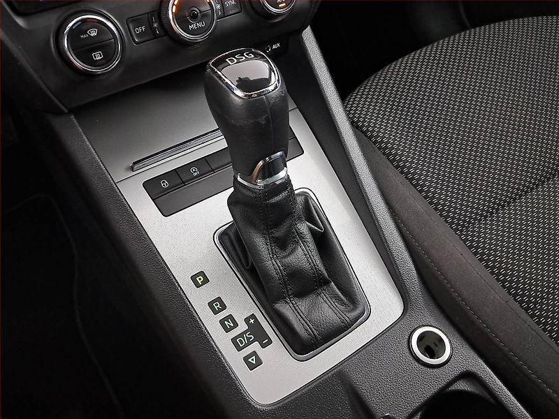 Škoda Octavia (2016) 2.0 TDI, Automat, Navi - fotka 16 z 20