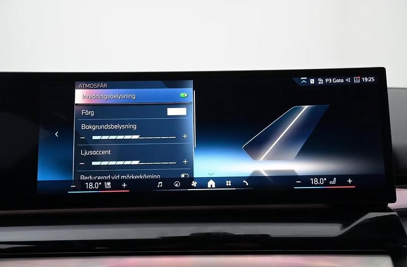 BMW i5 eDrive40 Touring M SoH 97% Taž - fotka 18 z 26