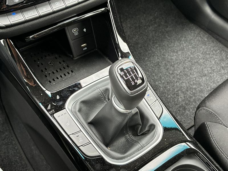 Hyundai i30 1.5 CVVT 71kW Style - fotka 20 z 21