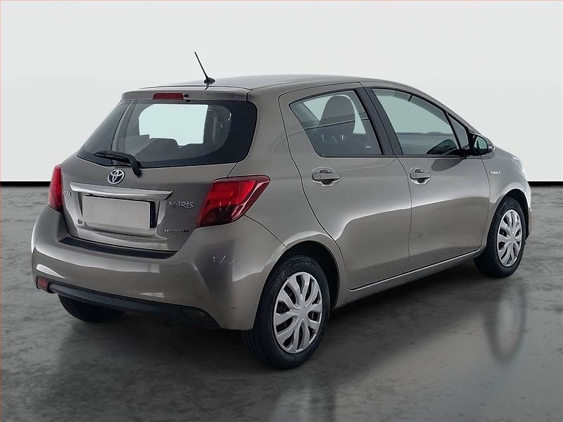 Toyota Yaris (2015) 1.5 Hybrid, Automat - fotka 5 z 16