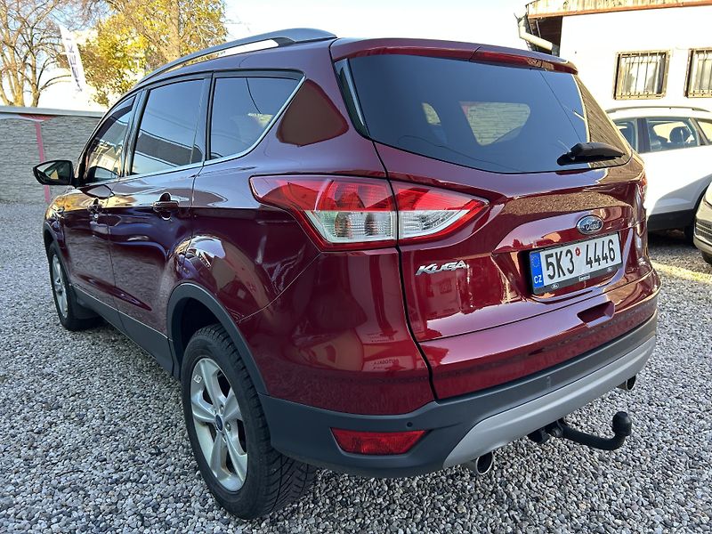Ford Kuga (2017) 2.0 TDCi 110KW 4x4 - fotka 9 z 25
