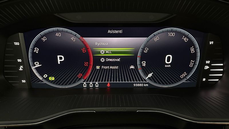 Škoda Superb 2.0 TDI DSG Style Combi - fotka 10 z 27