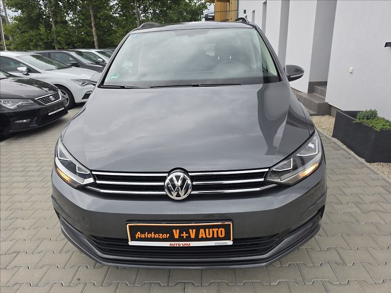 Volkswagen Touran 1,4 TSi 110KW DSG 7 MÍSTNÝ - fotka 2 z 52
