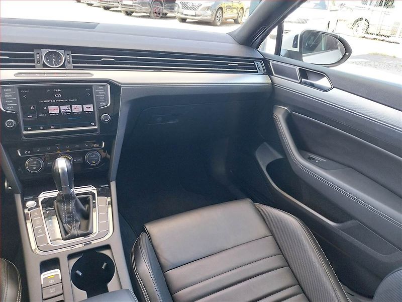 Volkswagen Passat (2016) R-Line 2.0 BiTDI, 4X4 - fotka 8 z 18